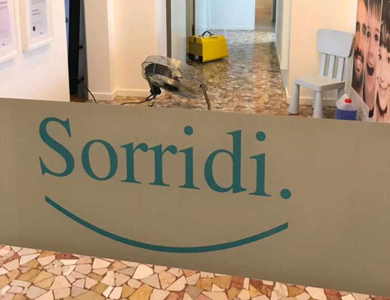 Dentista-Locarno-Studio-Ponchio-continuiamo-a-prenderci-cura-del-tuo-sorriso-in-sicurezza